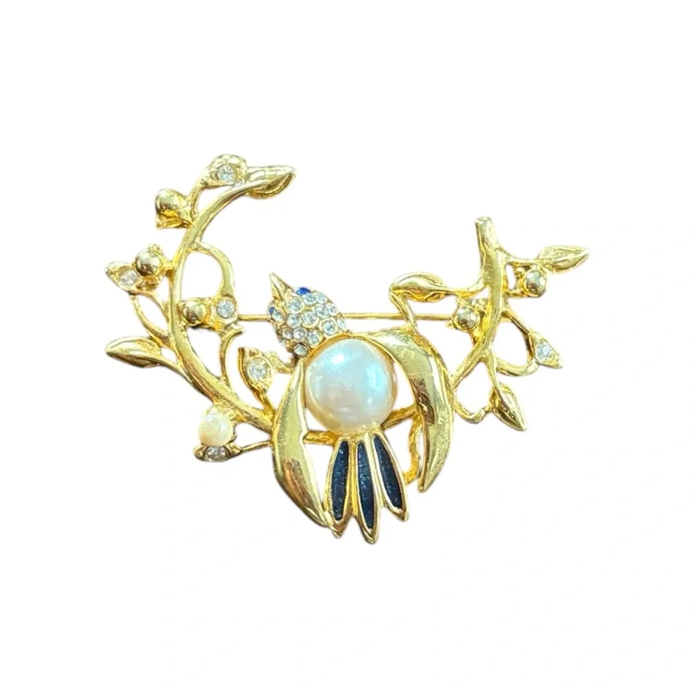 Gold tone Pearl Bird on flower branch Brooch